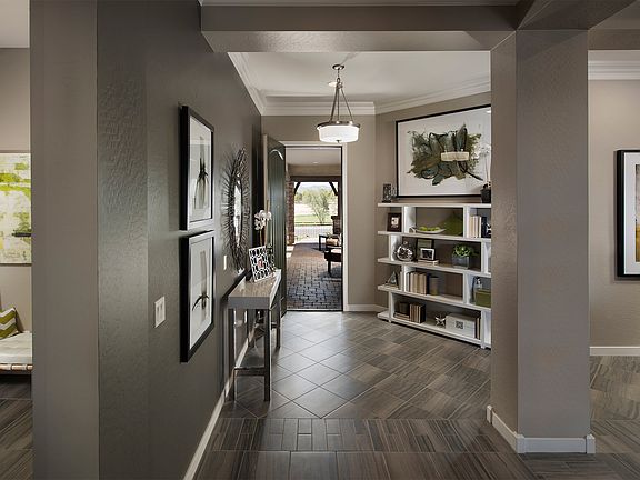 4th image of 2256 N Beverly Pl