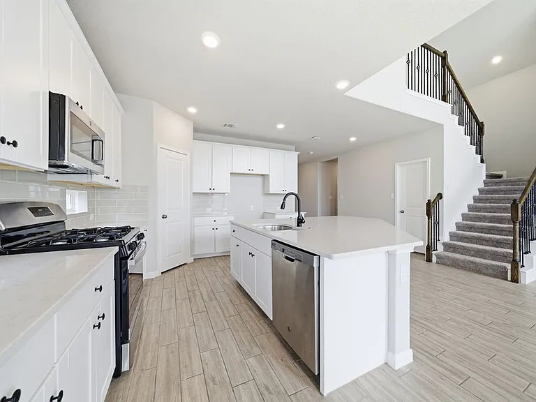 12071 Pitcher Rd — Photo 15