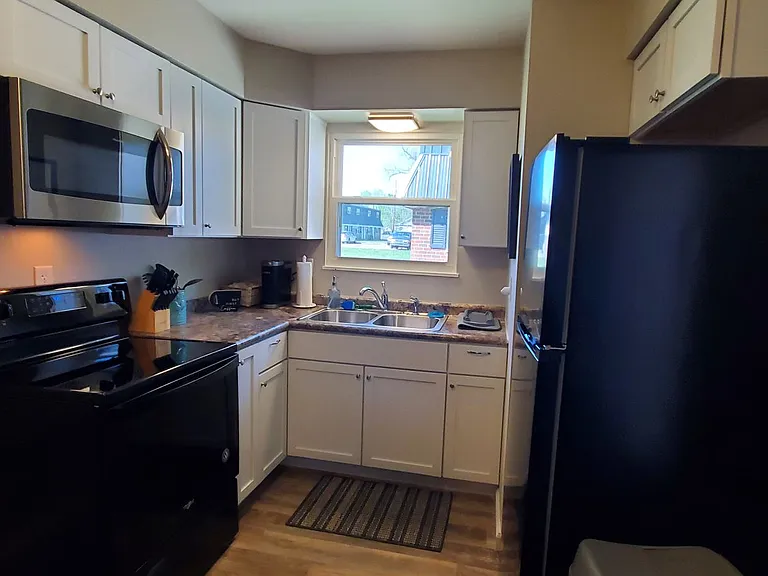 219 Maxwell St — Photo 11
