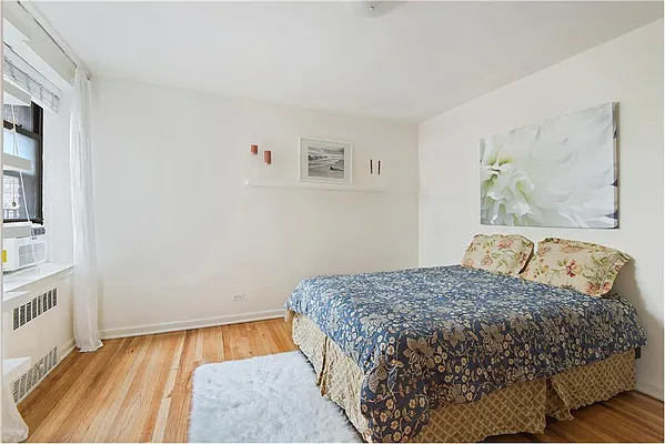 Sold by Real Direct | media 2