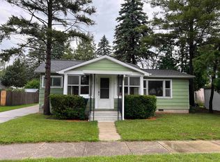 2713 N Van Buren St, Bay City, MI 48708