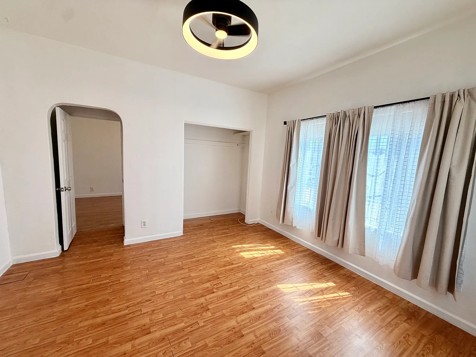 1 bed, 500 sqft, $2,050 — Photo 3