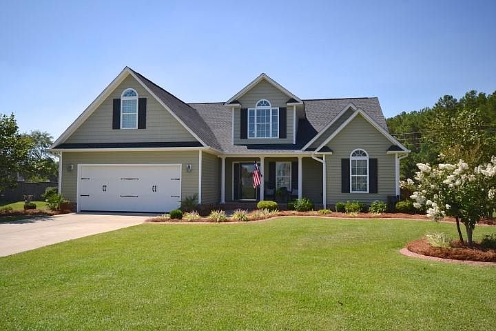 1st image of 484 Oakridge Dr