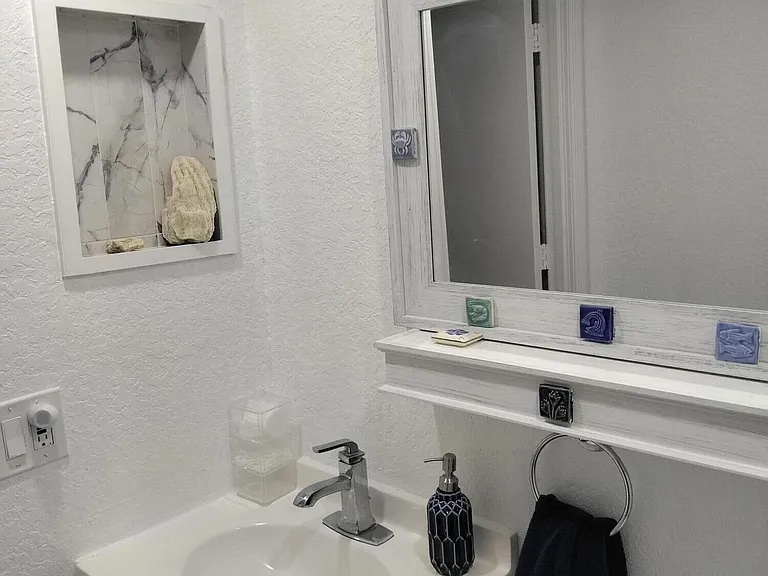399 Brittany Dr #I — Photo 2