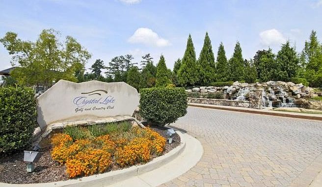 2nd image of 3265 Alhambra Cir