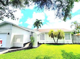 268 NW 40th Ter, Deerfield Beach, FL 33442