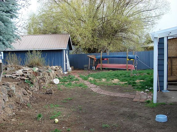 5th image of 410 Williams Dr W