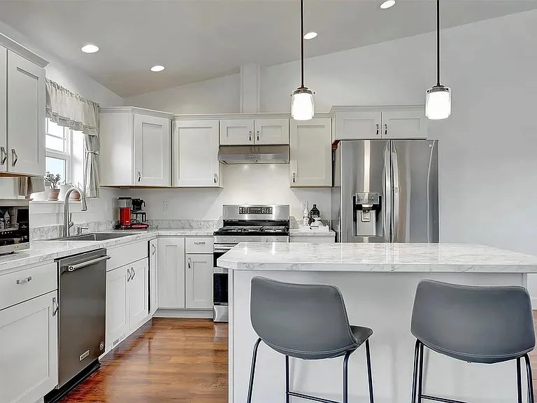 668 Winding Creek Trl — Photo 7