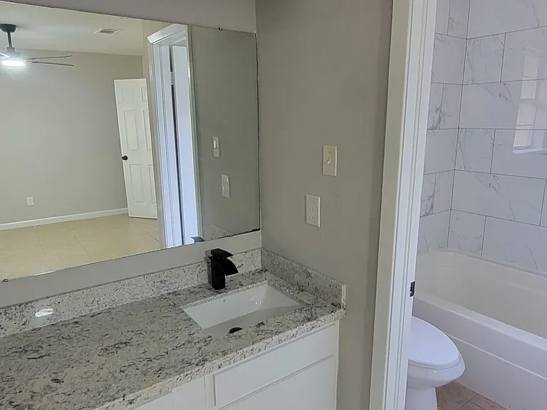 2 Full Bathrooms