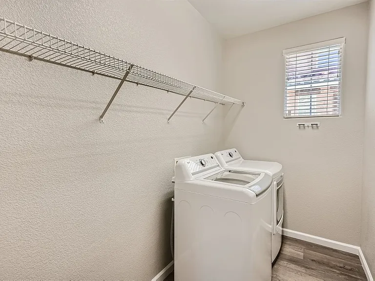 25 Red Oak Canyon St #1 — Photo 21