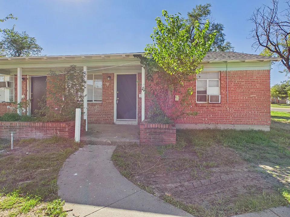 2715 Duncan Dr #A