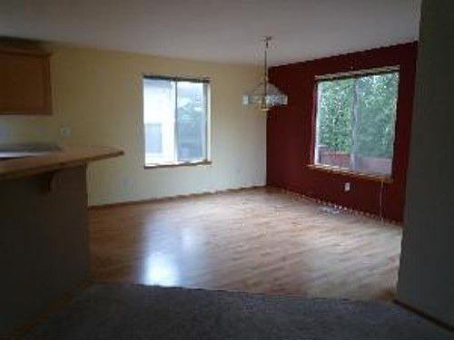 4th image of 9033 1st Pl SE