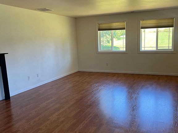 5th image of 4167 Imperial Ln