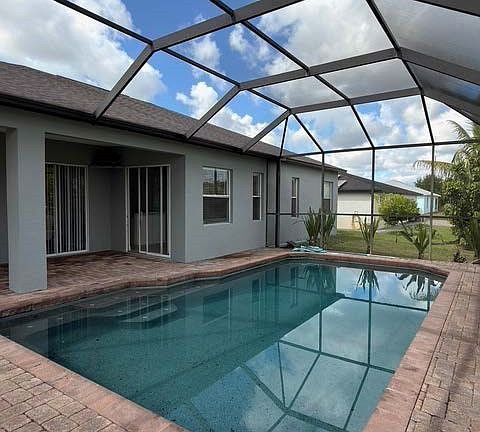 2nd image of 5548 Beauty St