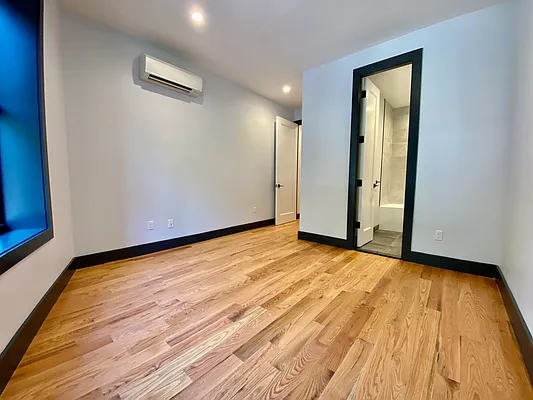 Rented by Doorway NYC, LLC | media 18