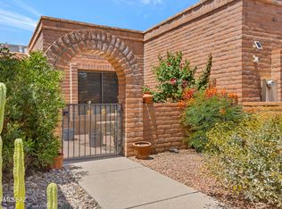 1952 W Misty Hollow Ln, Tucson, AZ 85704