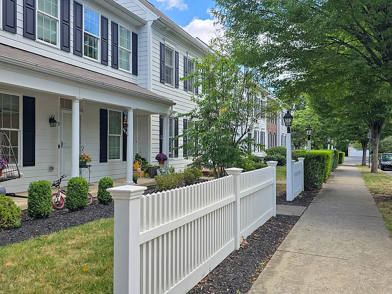 15 Summer Ln — Photo 6