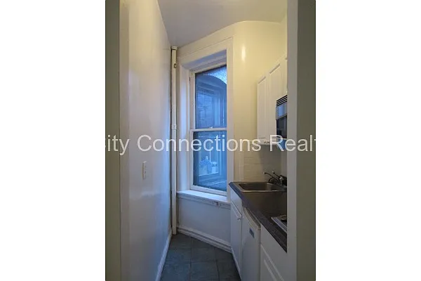 Rented by City Connections Realty | media 11