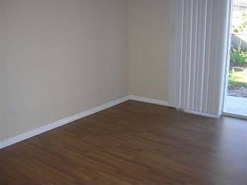 4th image of 1049 Vista Palma Way