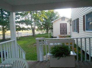 411 Oriole Dr, Stephens City, VA 22655