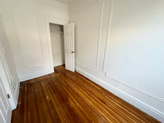 Rented by Camelot Realty Group | media 7