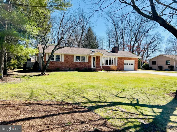 2199 Nona Dr, Vineland, NJ 08361