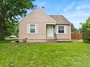 577 Howard Rd, Rochester, NY 14624