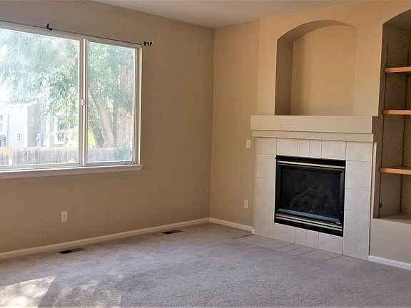 5th image of 482 Mount Belford St
