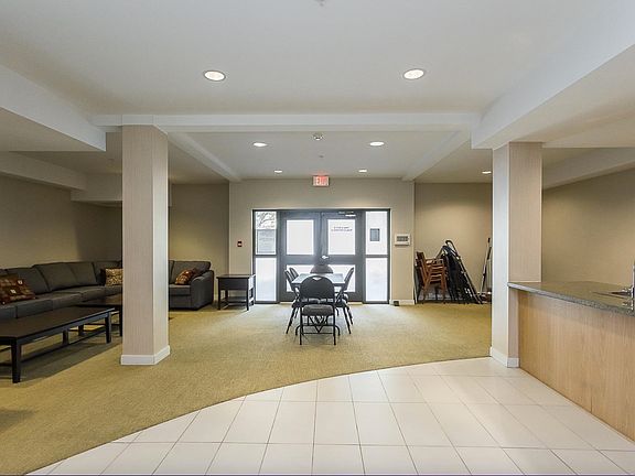 4th image of 33546 Holland Ave #301