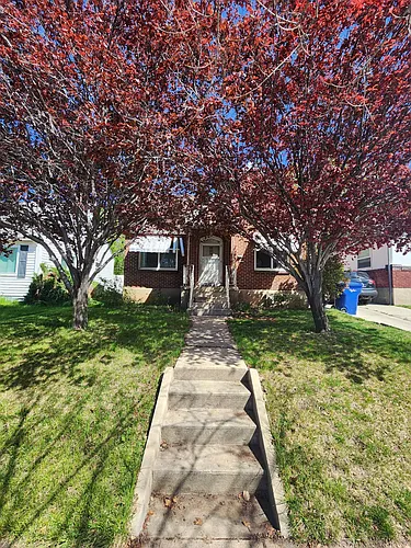 2920 Fowler Ave Photo 1