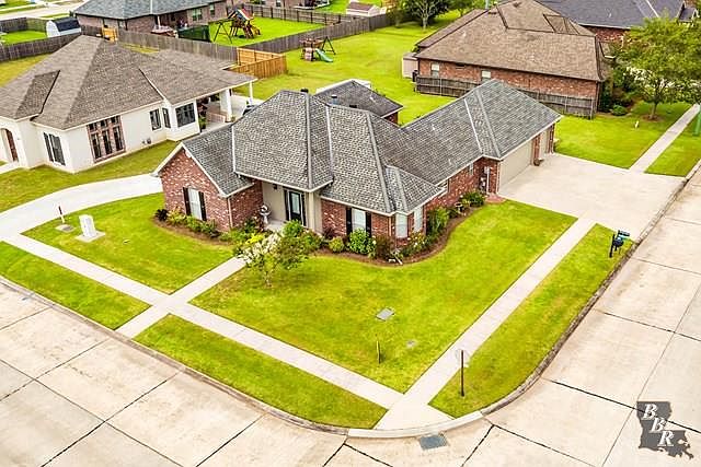2nd image of 3426 Julliette Dr