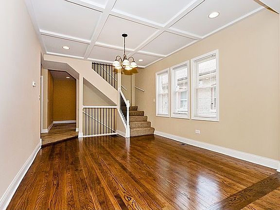 4th image of 11023 S Parnell Ave