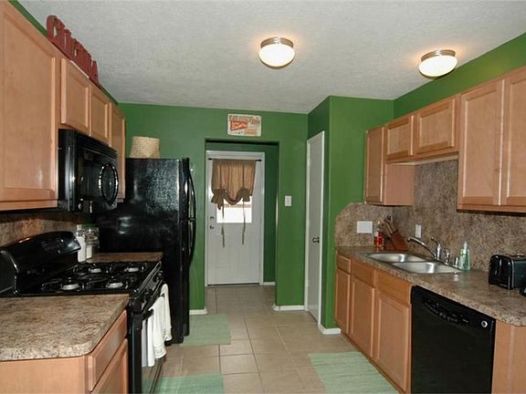 5th image of 11026 Clear Villa Ln