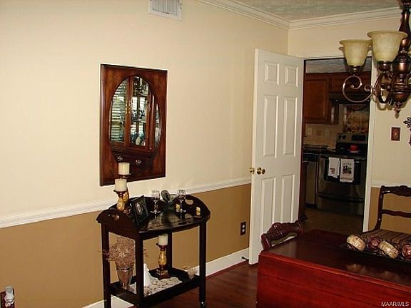3rd image of 7037 Cross Bend Ct