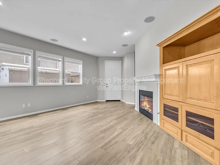 5730 Autumnwood Ln — Photo 6