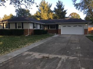 1701 Phillippe Dr, Mahomet, IL