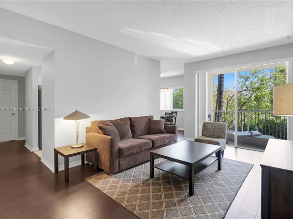 7085 Nova Dr APT 217, Davie, FL 33317