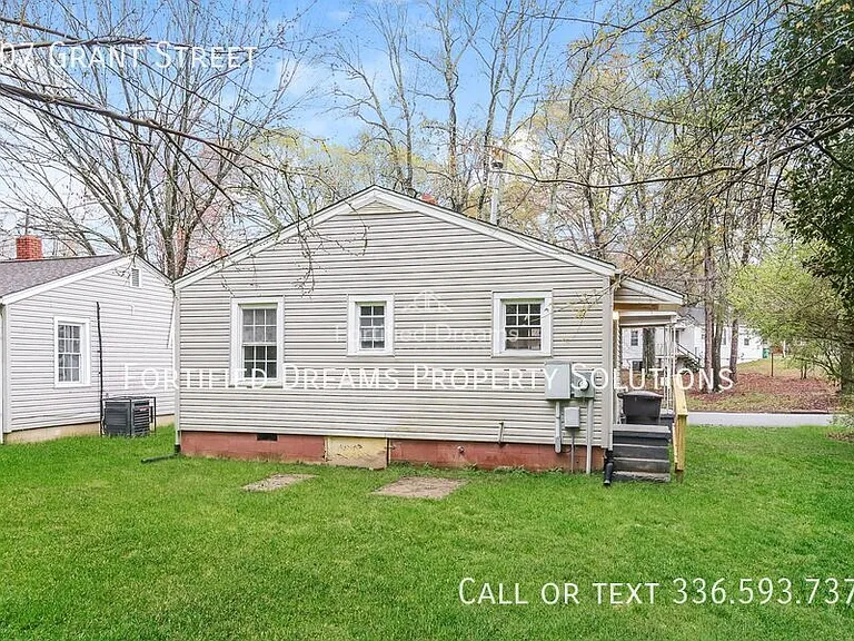 907 Grant St — Photo 13