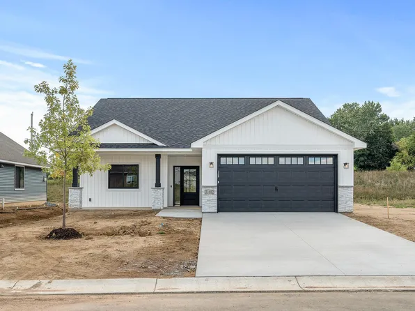 31682 Madison Rd, Lindstrom, MN 55045