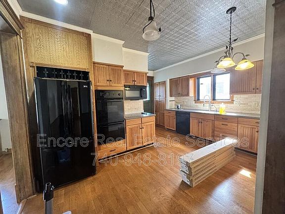 3rd image of 486 Hudson Ave