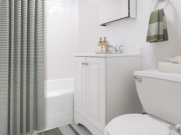 4th image of 10440 Queens Blvd APT 3R