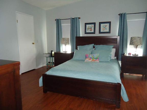 5th image of 231 Blue Heron Blvd #148