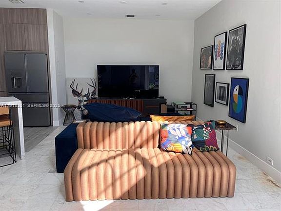 4th image of 3070 Allamanda St #Townhouse J