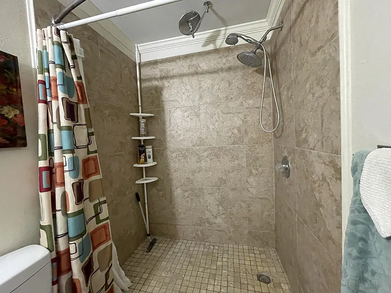 912 Canyon St #6 — Photo 8