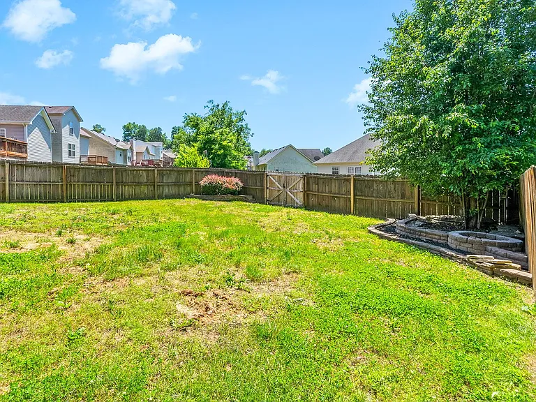 680 Foxfield Dr — Photo 34