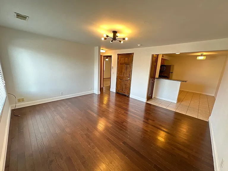 Summit St 1770 1770 — Photo 38