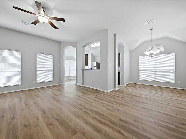 5247 Sagewood Dr — Photo 6