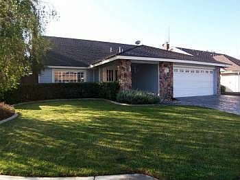 1st image of 9384 Longview Dr
