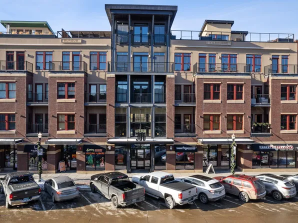 300 Broadway N APT 202, Fargo, ND 58102