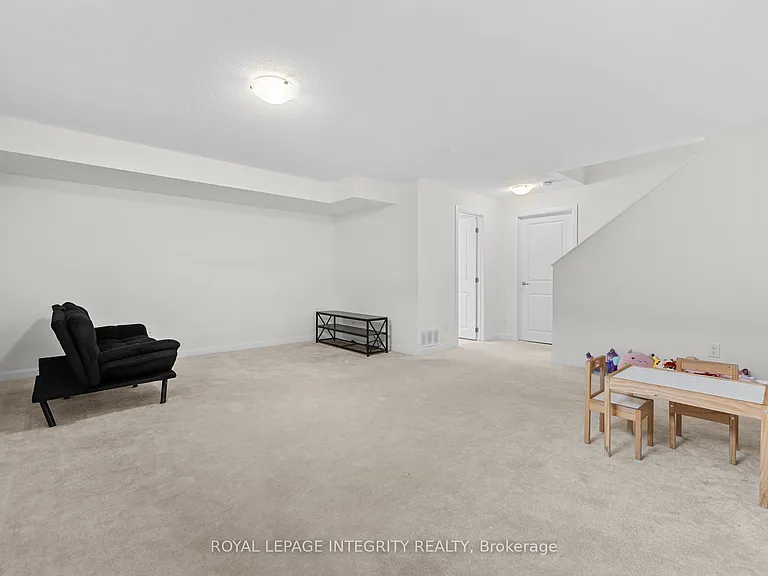 43 Finglas Ct — Photo 26